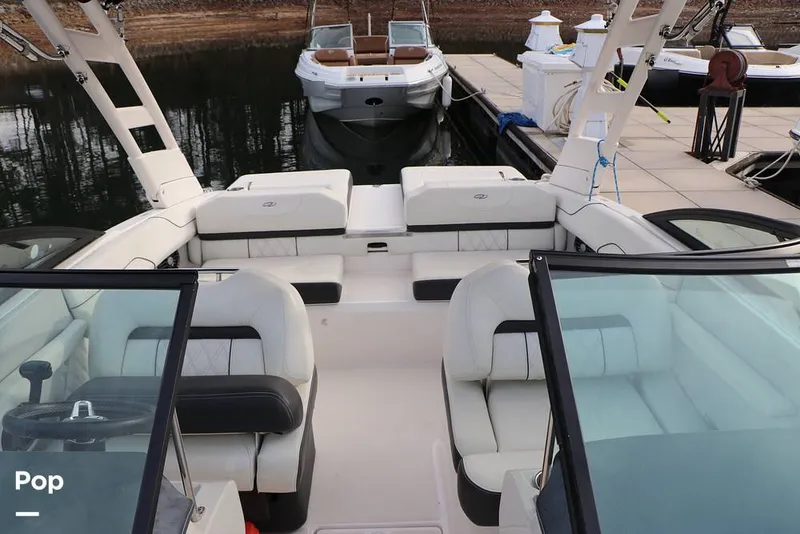 Slide: The Image of Regal LS2 2023 - 16109493