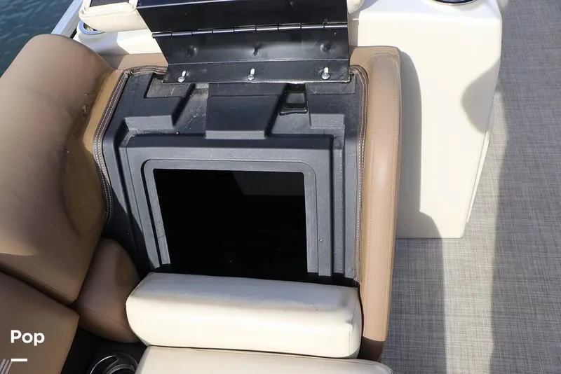 Slide: The Image of Lowe SS 230 W 2024 - 16130683