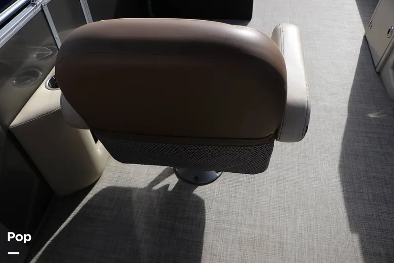 Slide: The Image of Lowe SS 230 W 2024 - 16130698