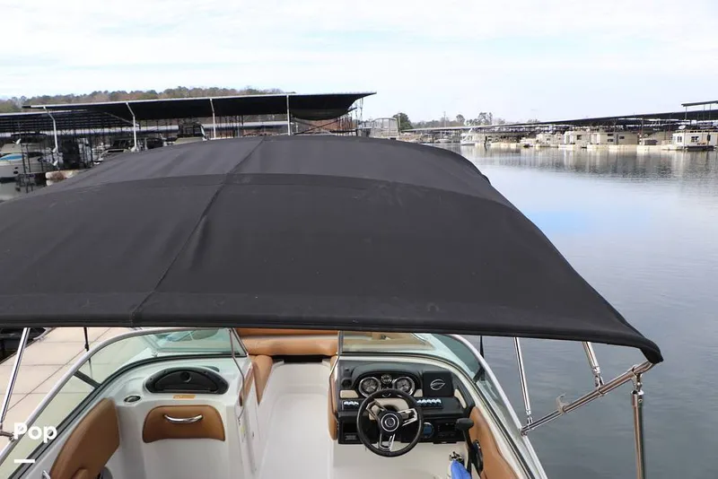 Slide: The Image of Crownline Boats E 215XS 2023 - 16109381