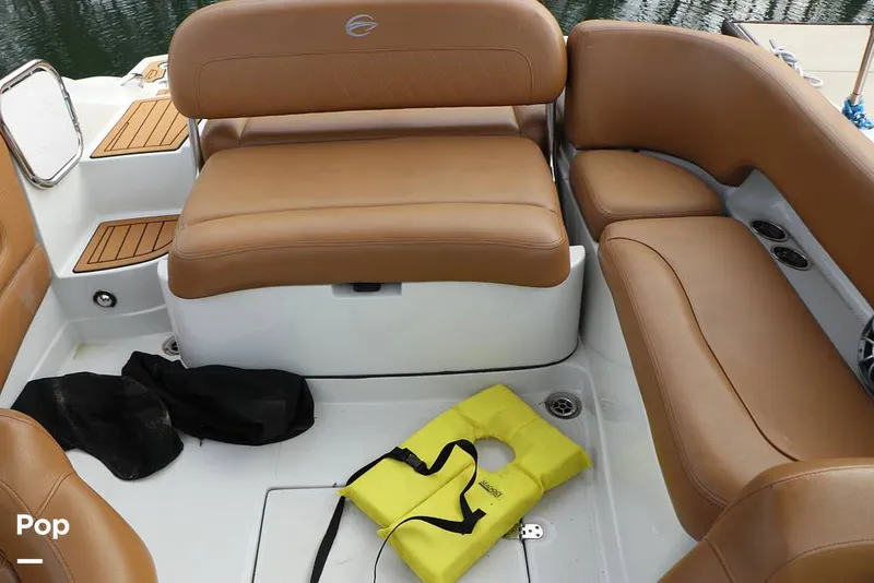 Slide: The Image of Crownline Boats E 215XS 2023 - 16109397