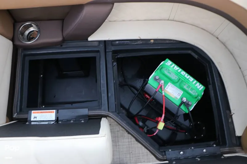 Slide: The Image of Lowe SS 230W 2024 - 16109345