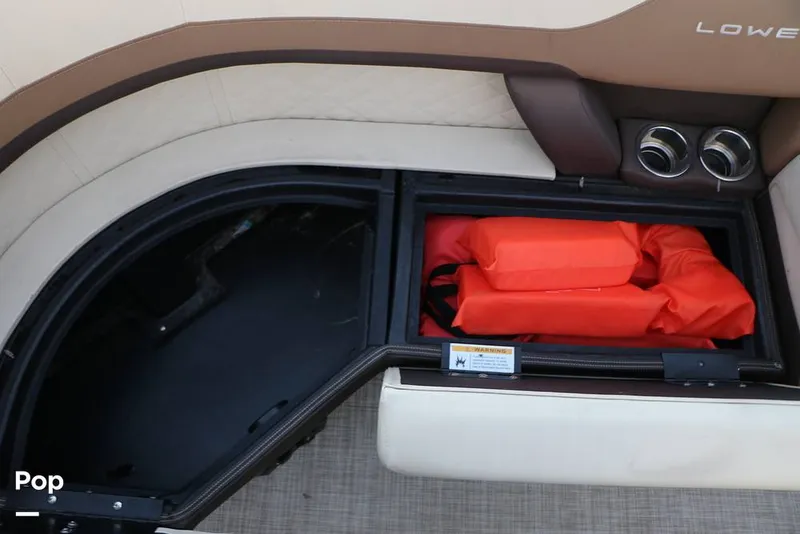 Slide: The Image of Lowe SS 230W 2024 - 16109355