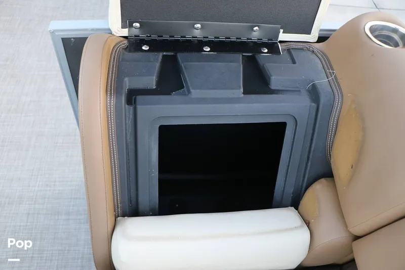 Slide: The Image of Lowe SS 230W 2024 - 16109358