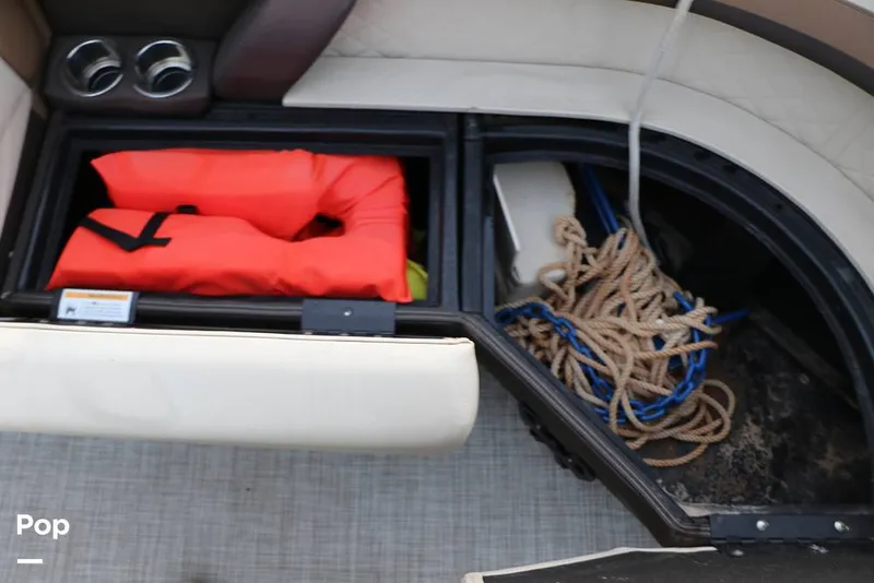 Slide: The Image of Lowe SS 230W 2024 - 16109359