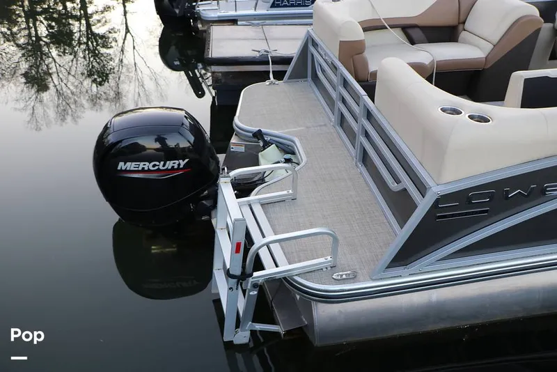 Slide: The Image of Lowe SS 230W 2024 - 16109332