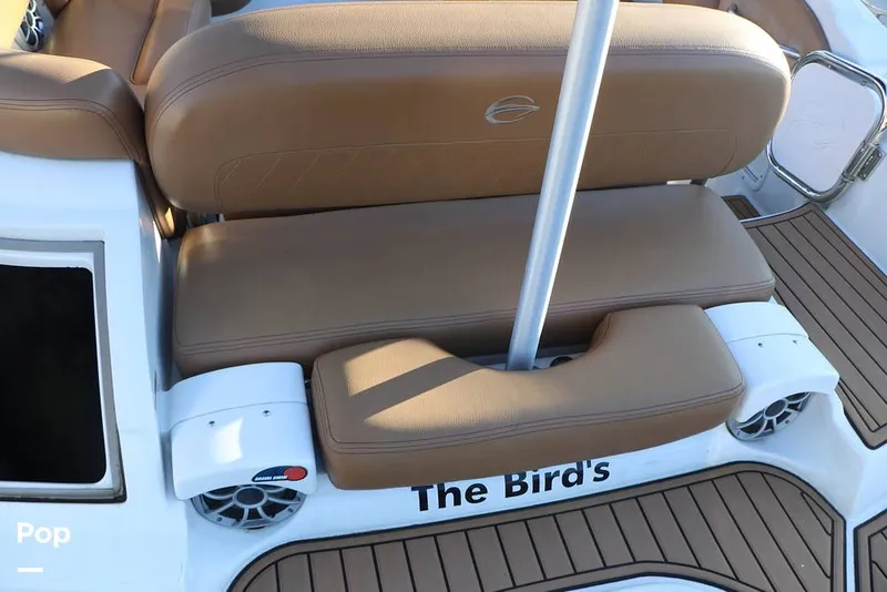 Slide: The Image of Crownline Boats E235 XS 2023 - 16109262