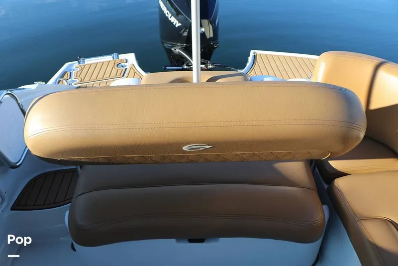 Slide: The Image of Crownline Boats E235 XS 2023 - 16109270