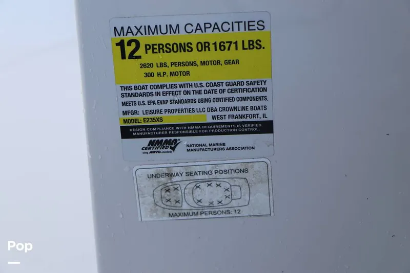 Slide: The Image of Crownline Boats E 235 XS 2023 - 16109232