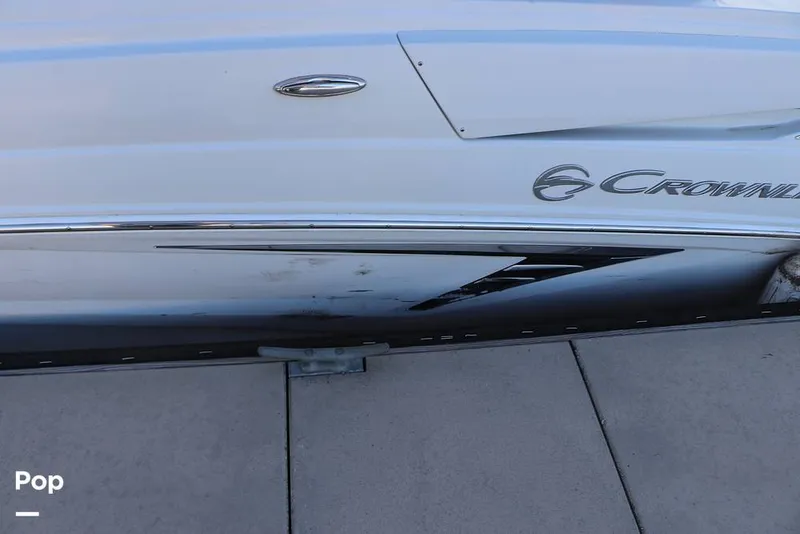 Slide: The Image of Crownline Boats E 235 XS 2023 - 16109246