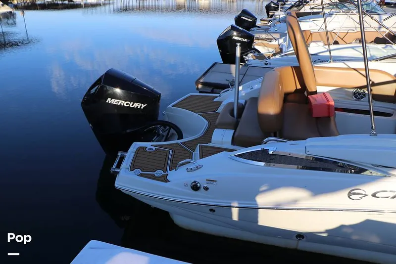Slide: The Image of Crownline Boats E 235 XS 2023 - 16109210