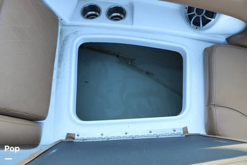 Slide: The Image of Crownline Boats E 215 XS 2023 - 16109200