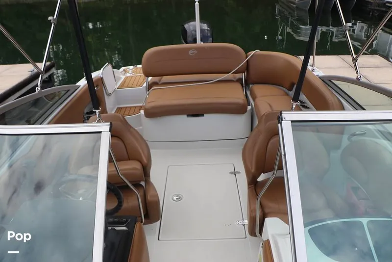 Slide: The Image of Crownline Boats E 215 XS 2023 - 16804224