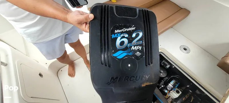 Slide: The Image of Cruisers 320 Express 2004 - 16226871