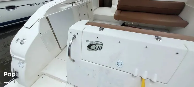 Slide: The Image of Cruisers Yachts 320 Express 2004 - 16226838