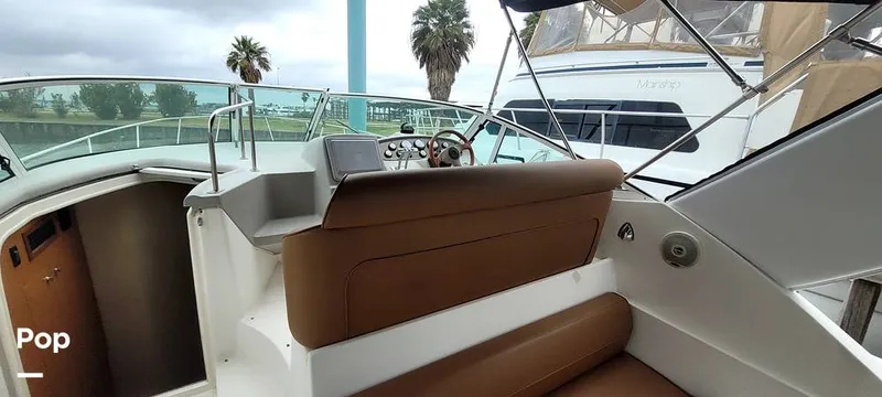 Slide: The Image of Cruisers Yachts 320 Express 2004 - 16226858