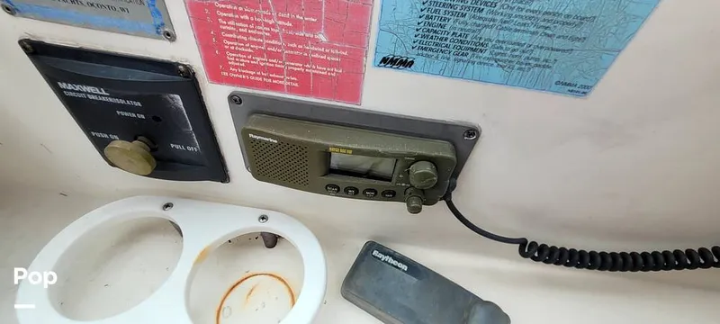 Slide: The Image of Cruisers Yachts 320 Express 2004 - 16226865