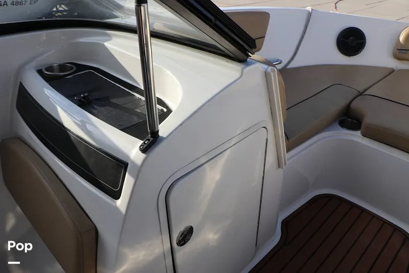 Slide: The Image of Bayliner VR5 2023 - 16109031