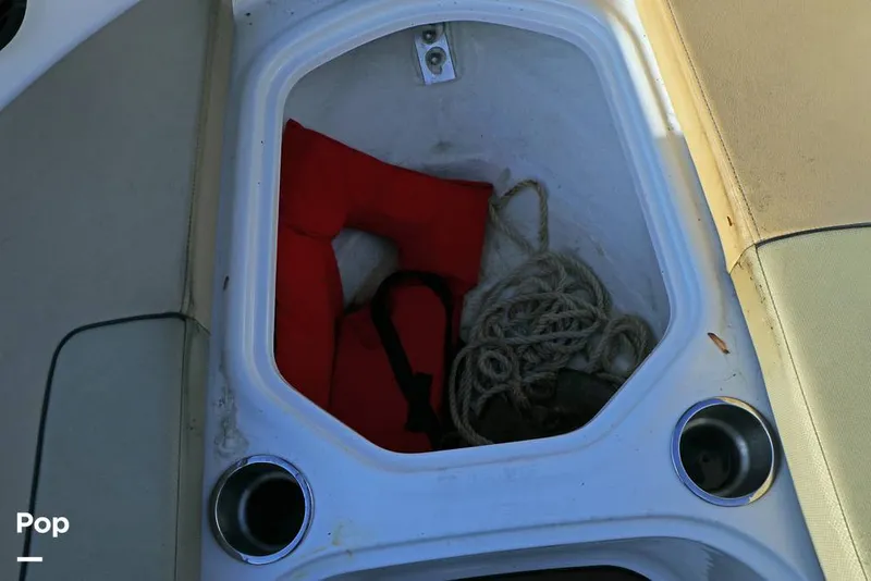 Slide: The Image of Bayliner VR5 2023 - 16109037