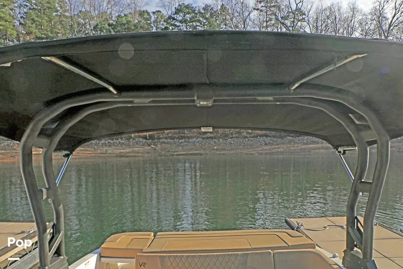 Slide: The Image of Bayliner VR5 2023 - 16109040