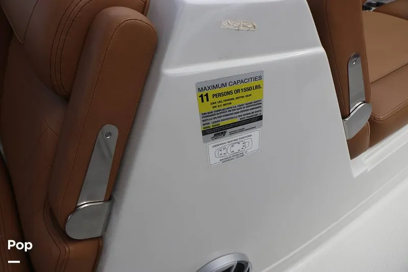 Slide: The Image of Crownline Boats E 230 XS 2025 - 16804710