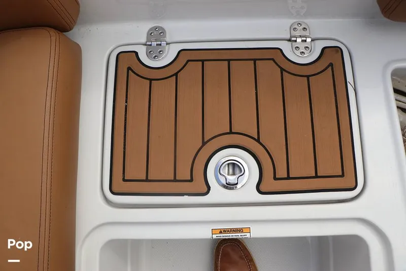Slide: The Image of Crownline Boats E 230 XS 2025 - 16804714