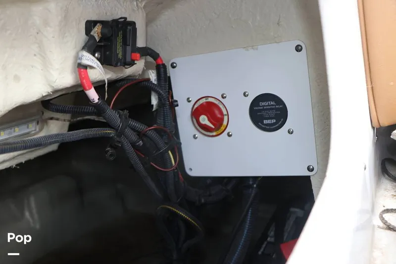 Slide: The Image of Battery Switch - 16804733