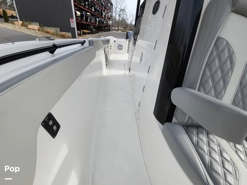 Slide: The Image of Sea Pro 320 DLX 2023 - 16168014