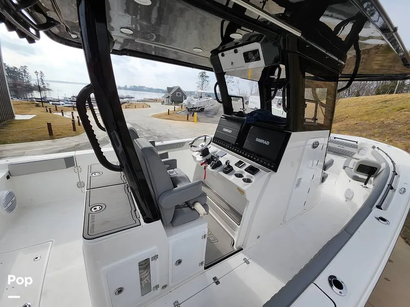 Slide: The Image of Sea Pro 320 DLX 2023 - 16168047