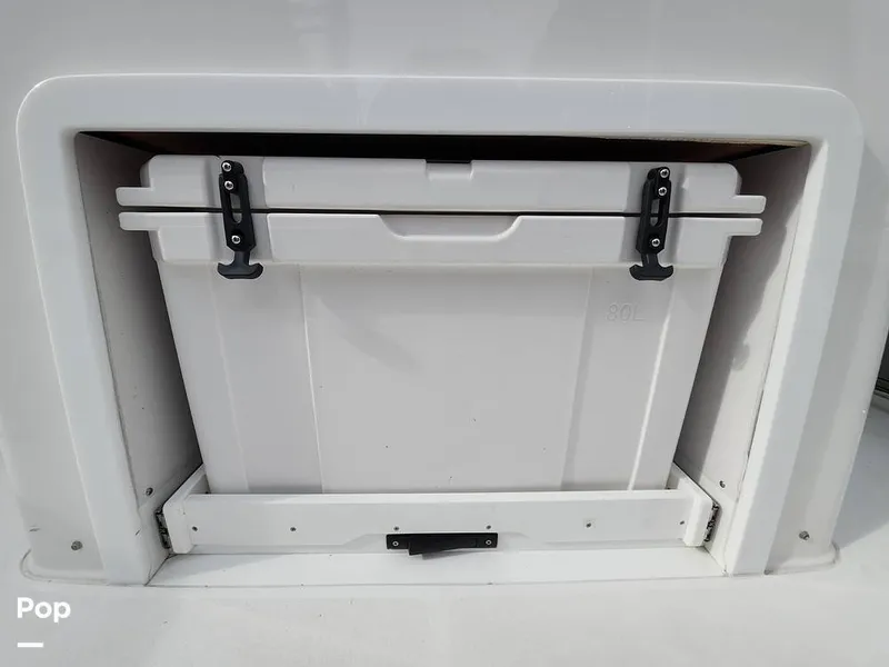 Slide: The Image of Sea Pro 320 DLX 2023 - 16168048