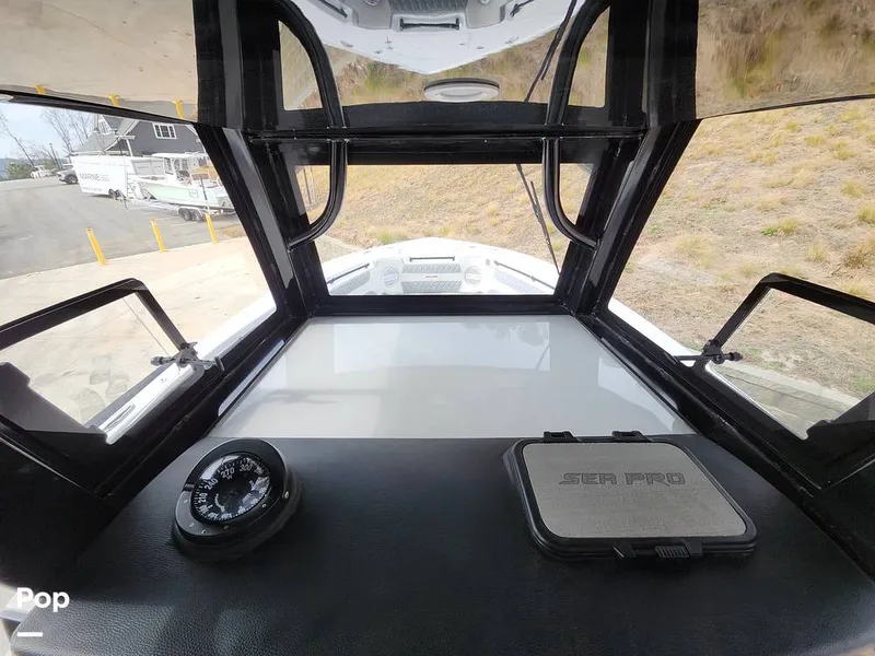 Slide: The Image of Sea Pro 320 DLX 2023 - 16168065