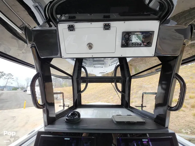 Slide: The Image of Sea Pro 320 DLX 2023 - 16168066