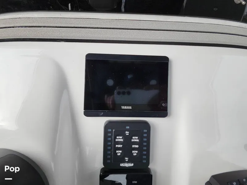 Slide: The Image of Sea Pro 320 DLX 2023 - 16168070