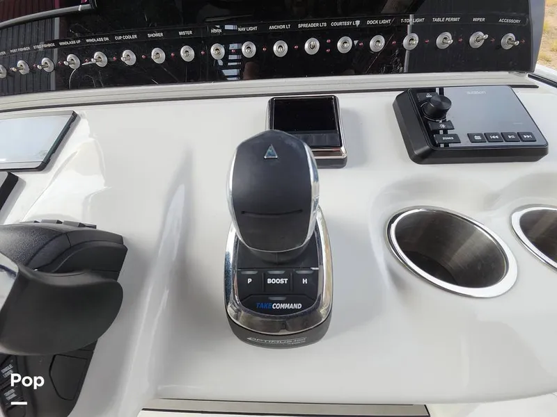 Slide: The Image of Sea Pro 320 DLX 2023 - 16168072