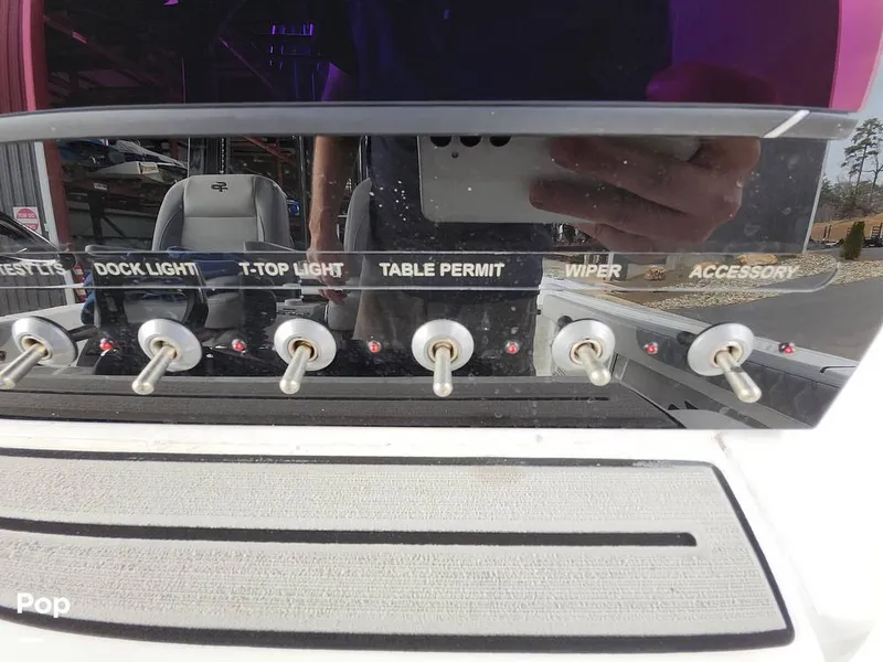 Slide: The Image of Sea Pro 320 DLX 2023 - 16168074