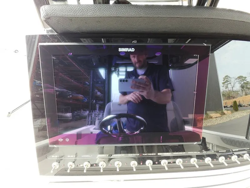 Slide: The Image of Sea Pro 320 DLX 2023 - 16168079