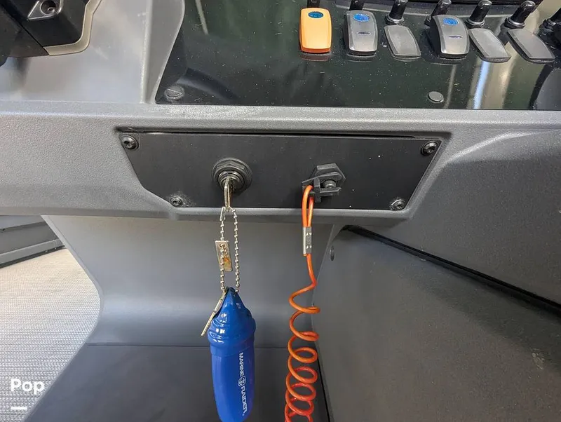 Slide: The Image of Manitou Cruise Max 22 SGP 575 2024 - 16152462