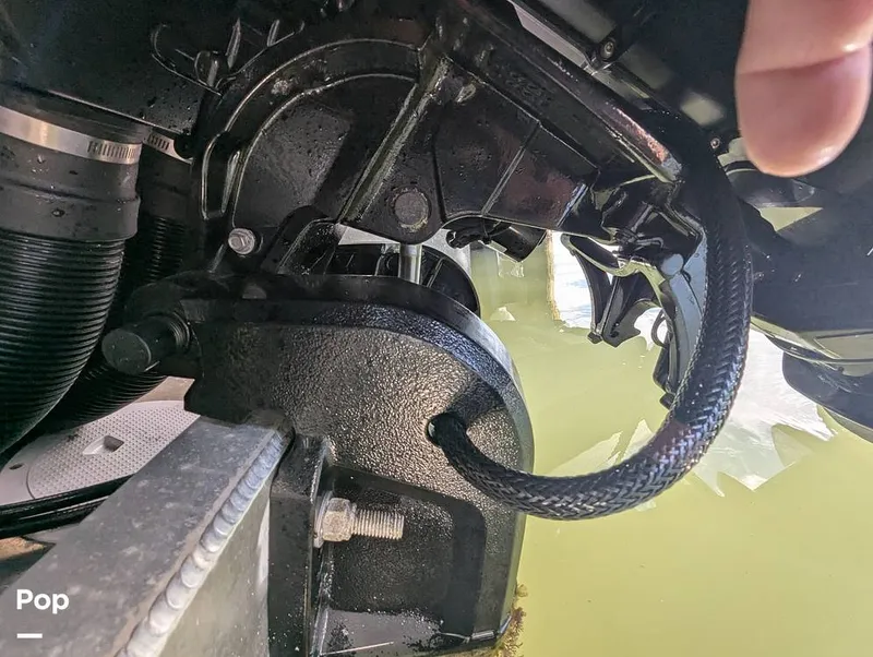 Slide: The Image of Manitou Cruise Max 22 SGP 575 2024 - 16152473