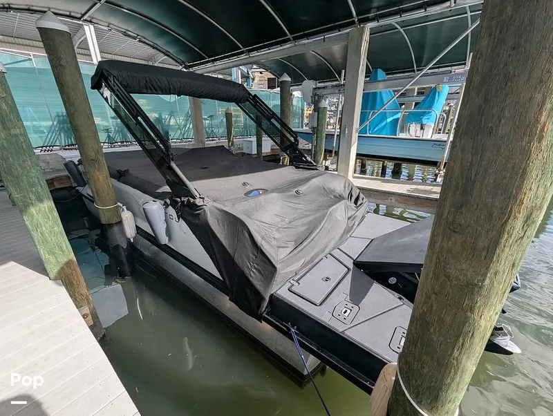 Slide: The Image of Manitou Cruise Max 22 SGP 575 2024 - 16152449