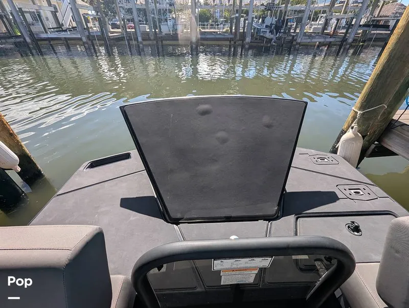 Slide: The Image of Manitou Cruise Max 22 SGP 575 2024 - 16152509