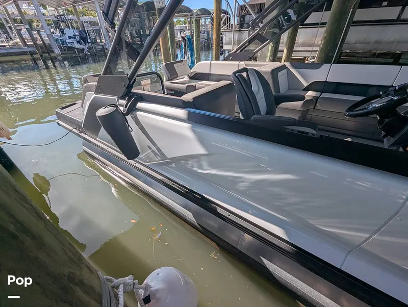 Slide: The Image of Manitou Cruise Max 22 SGP 575 2024 - 16152516