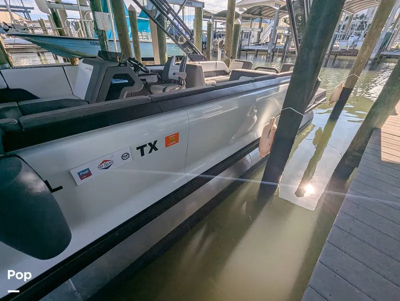 Slide: The Image of Manitou Cruise Max 22 SGP 575 2024 - 16152524