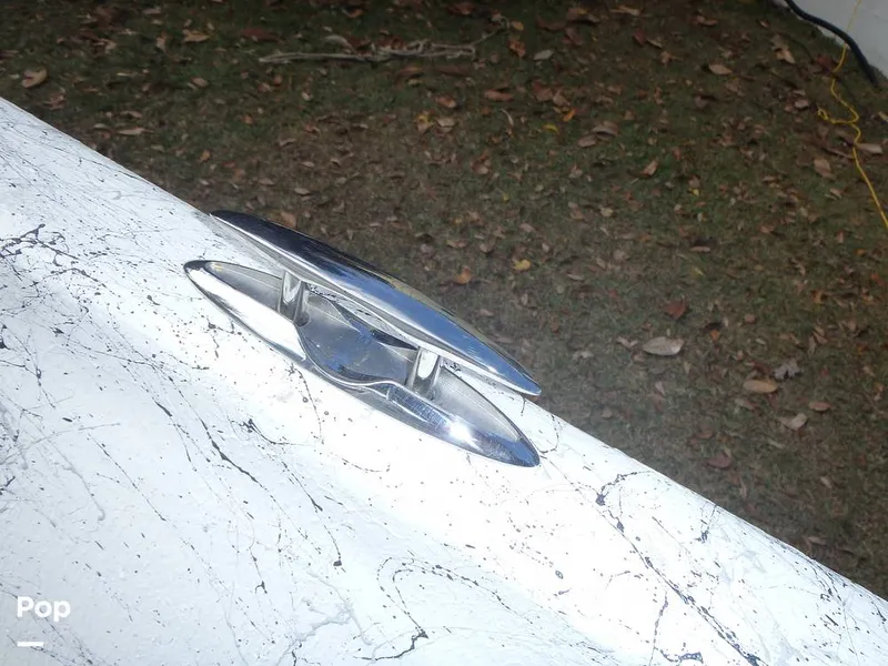 Slide: The Image of Cleats - Pull Up - 16147556