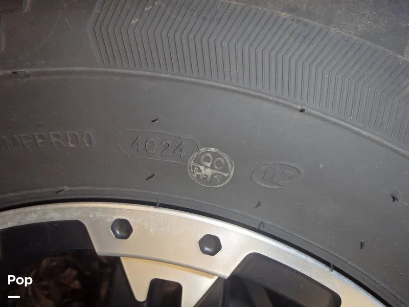 Slide: The Image of Tire Date Code - 16147512