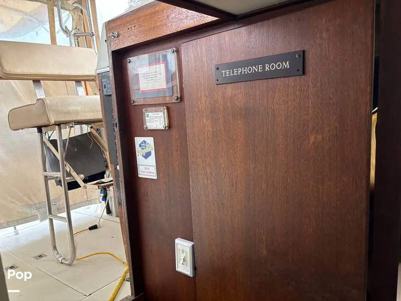 Slide: The Image of Chris-Craft 31 Commander 1968 - 16128781