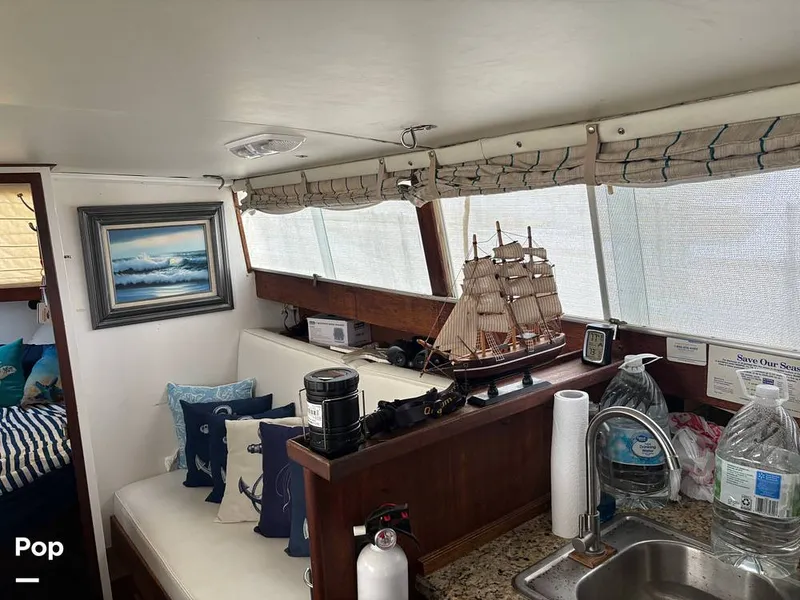 Slide: The Image of Chris-Craft 31 Commander 1968 - 16128786