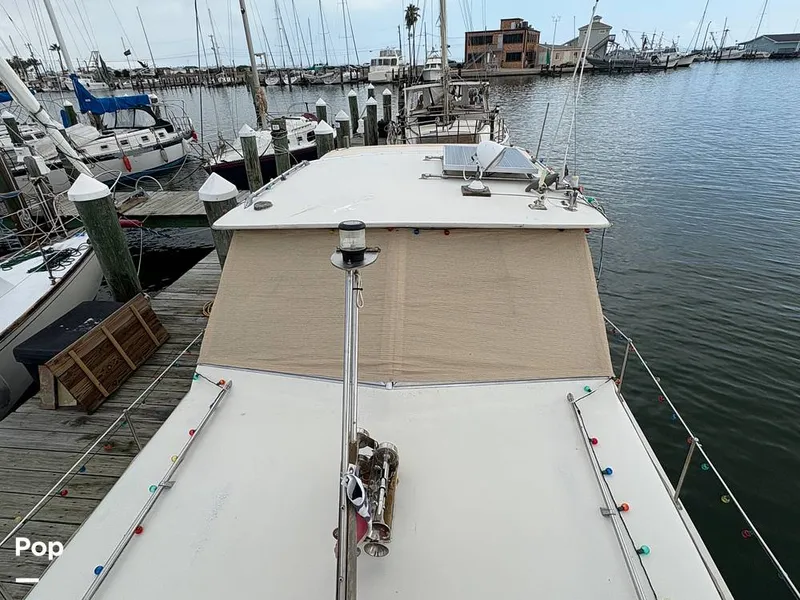 Slide: The Image of Nav Light - 16128805