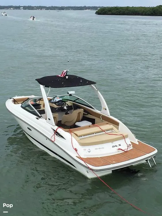 Slide: The Image of Sea Ray SLX230 2016 - 16215993