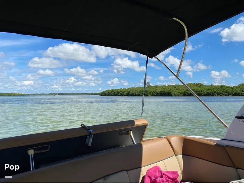 Slide: The Image of Sea Ray SLX230 2016 - 16215998