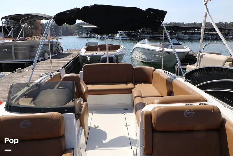 Slide: The Image of Crownline Boats E225 XS 2023 - 16304633